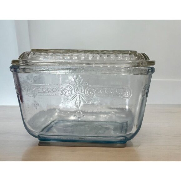 Vintage Fire King Clear Glass Refrigerator Dish - Elegant Retro Storage With Lid - Picture 1 of 10
